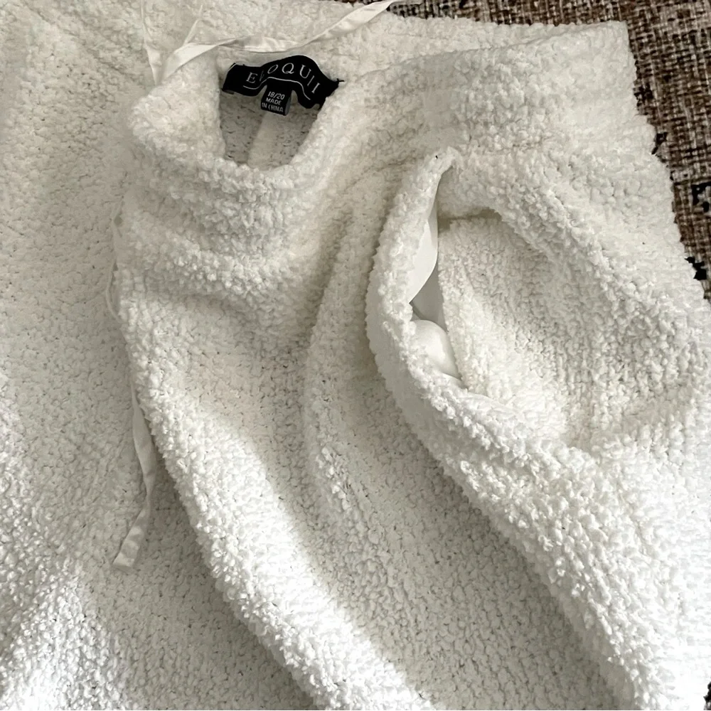 ELOQUII 18/20 Teddy Shorts in White - Women's